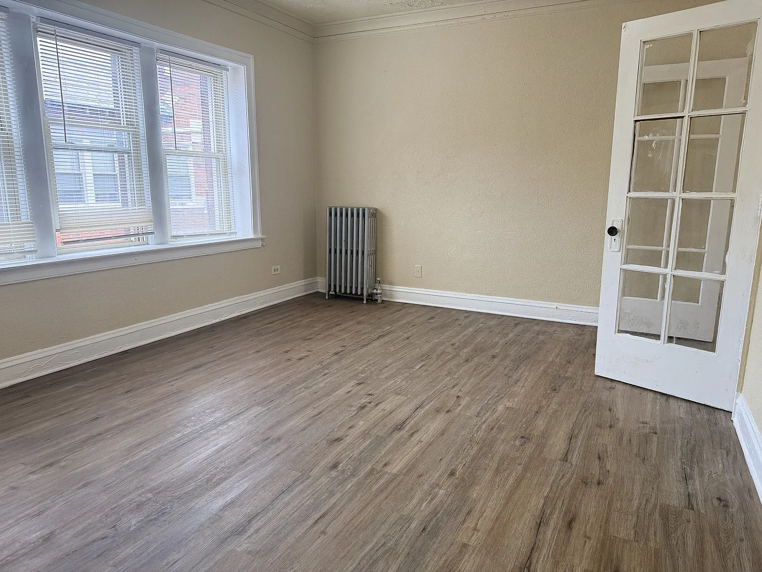 7105-7111 South Champlain Avenue/635-643 East 71st Street — Photo 3