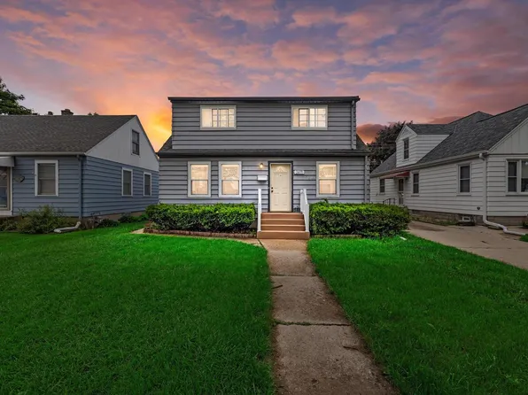 2471 South 68th STREET, West Allis, WI 53219