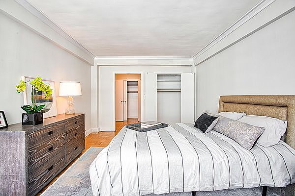 2nd image of 234 E 72nd St #6E