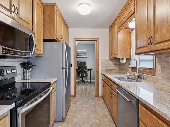 4th image of 9541 5th Ave S