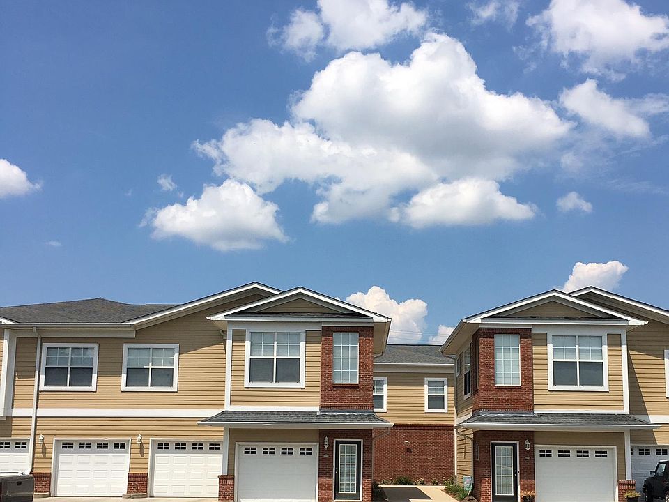 2nd image of 6103 Regency Ct