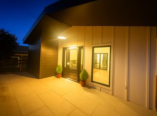 653 Sierra Point Rd, Brisbane, CA 94005