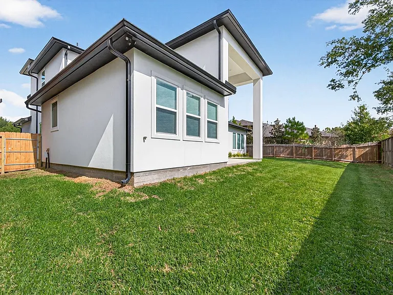 7507 Faldo Dr — Photo 10