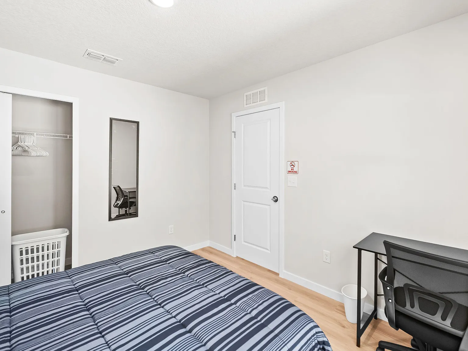 4 bed, 7.0 bath, 1800 sqft, $957 — Photo 2