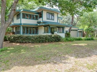 1301 Dublin St, Grapevine, TX 76051