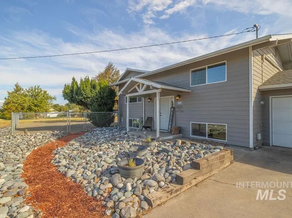 1719 6th Ave, Clarkston, WA 99403