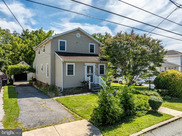1033 Galbreath Ave, Marcus Hook, PA 19061