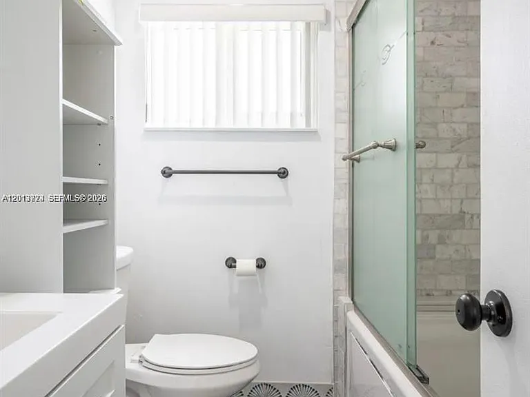 2242 Taft St — Photo 11