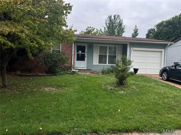 1874 San Lucas Ln, Fenton, MO 63026
