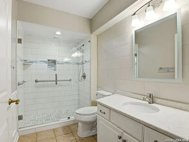 1 Towers Park Ln #1007 — Photo 9