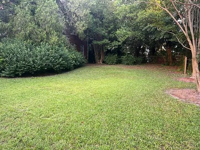 3 bed, 1.0 bath, 1150 sqft, $950 — Photo 3