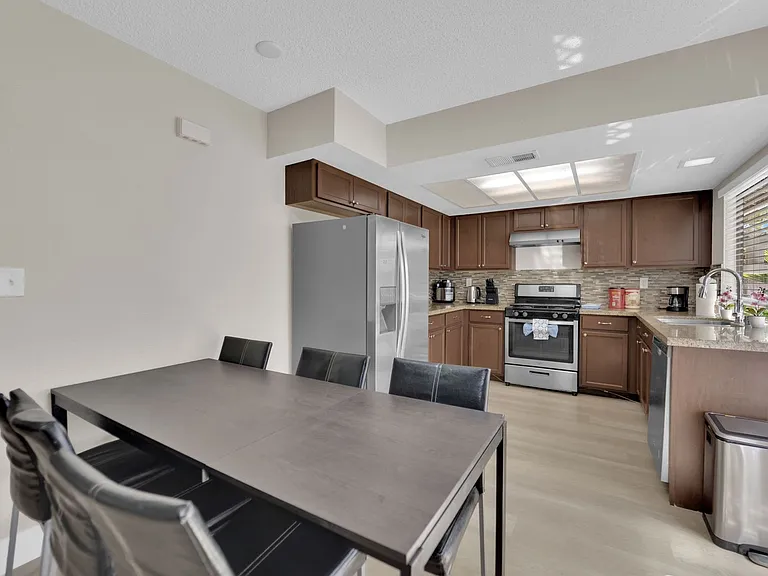 3087 Capistrano Ct — Photo 9