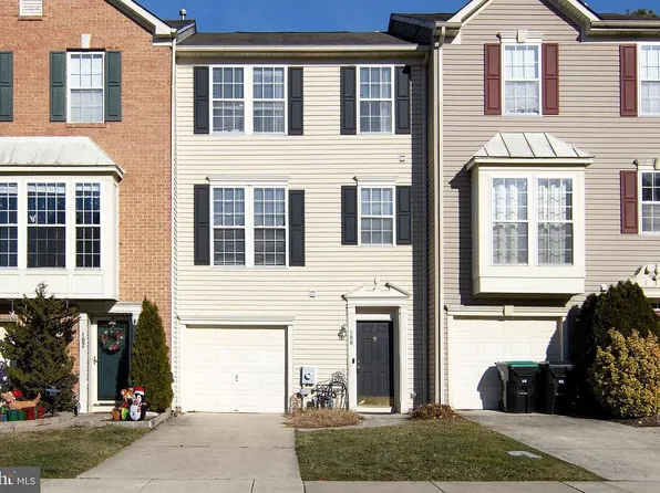 100 Colts Neck Dr, Sicklerville, NJ 08081
