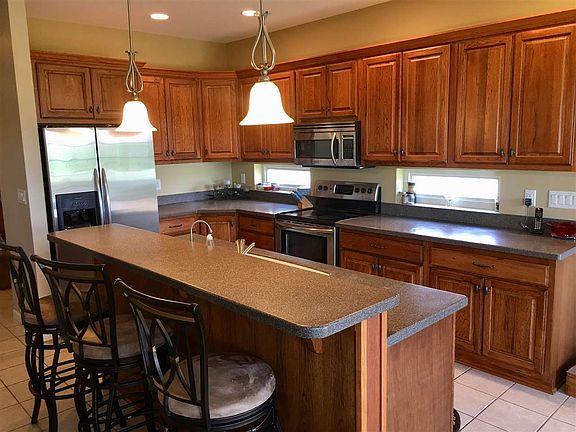2nd image of 1502 Watson Way