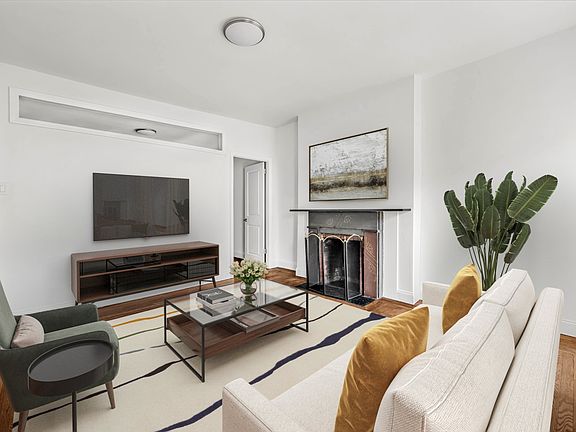 4th image of 213 W 13th St APT 3D
