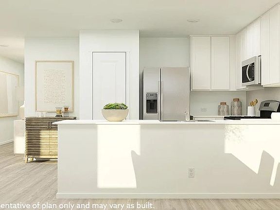 4th image of 18361 SE 40th St