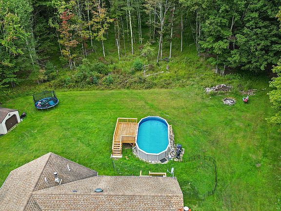 2nd image of 436 Mutton Hill Road