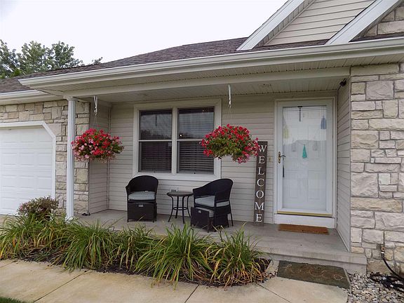 3rd image of 58377 Garfield Dr