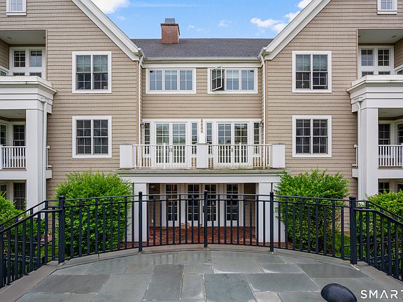 2nd image of 77 Havemeyer Lane #310