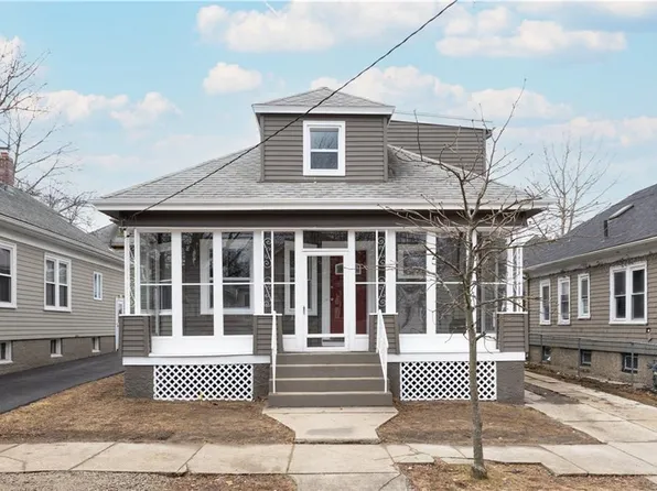 28 Biltmore Ave, Providence, RI 02908