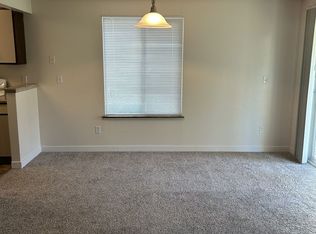 28 S 341st Pl APT B, Federal Way, WA 98003