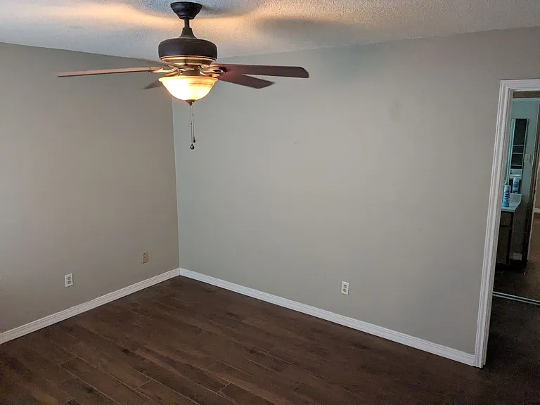 2502 Charla Cir — Photo 10