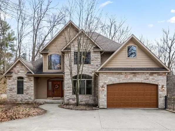 256 Pinehurst Dr, Granville, OH 43023