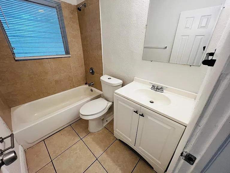 740 NE 86th St #2 — Photo 10