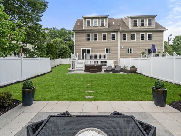 5 H F Brown Way #5, Natick, MA 01760