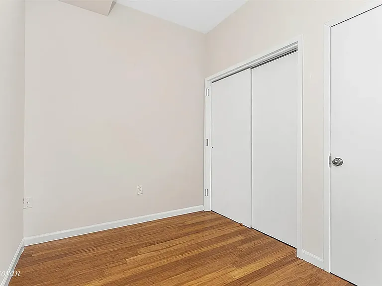 2147 2nd Ave #4A — Photo 4