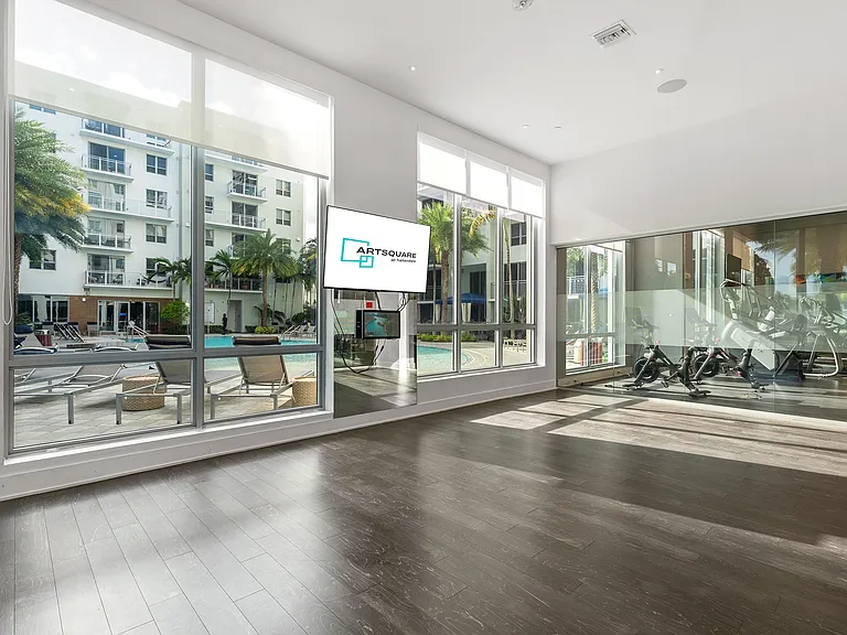 ArtSquare at Hallandale — Photo 8