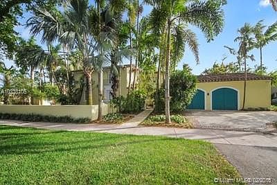 Magnificent Old Spanish 2 Property Compound