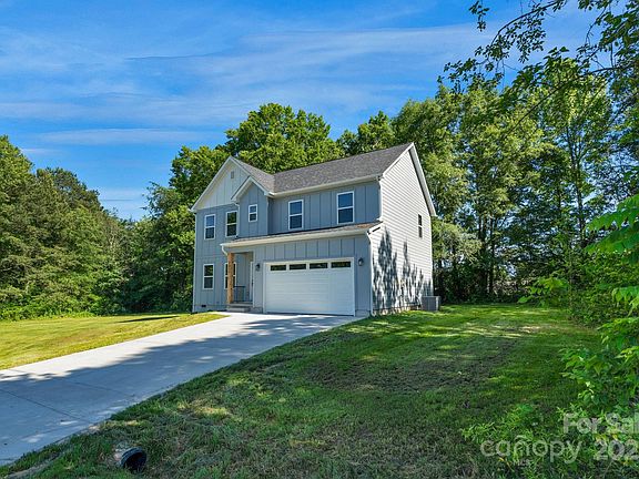2nd image of 7874 Lucky Creek Ln