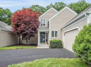 4 Thornton Ln UNIT 4, Concord, MA 01742