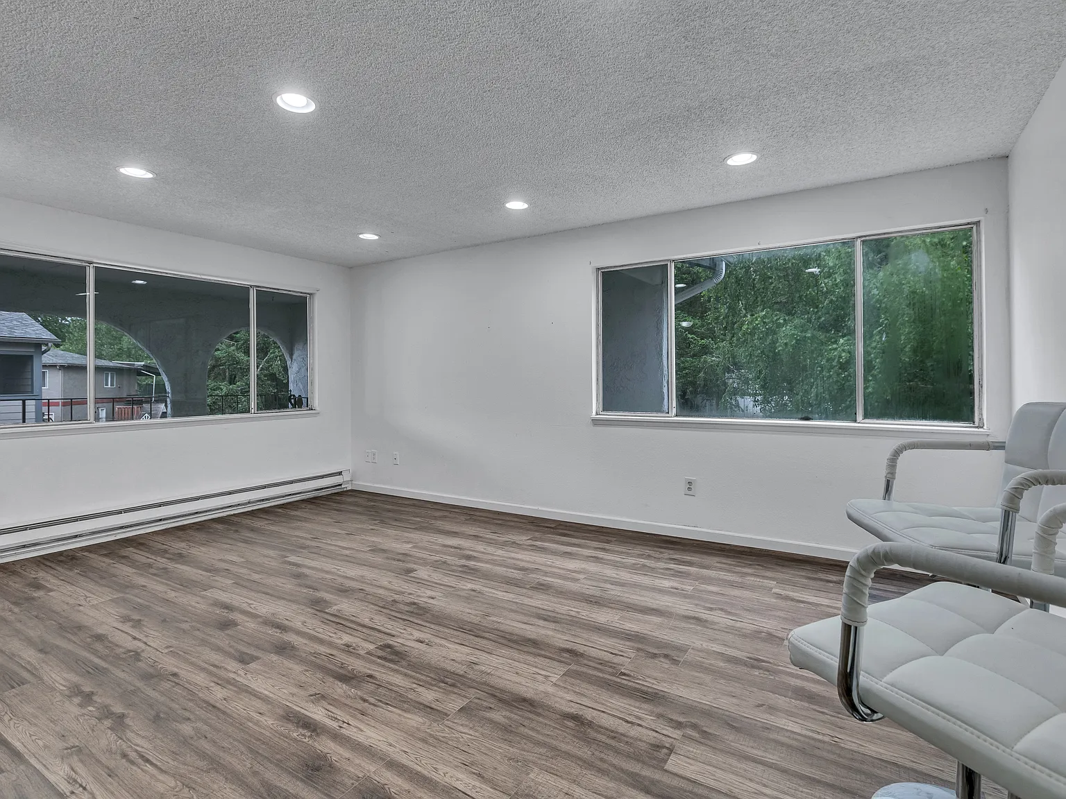 3 bed, 1200 sqft, $2,199 — Photo 4