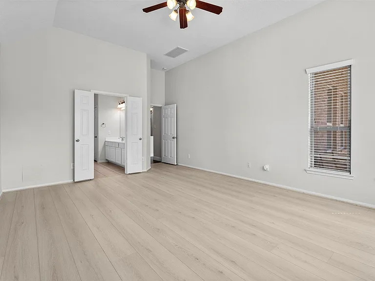 2558 Marufo Vega Dr — Photo 22