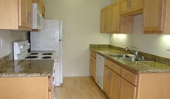 5th image of 83 Marina Lakes Dr
