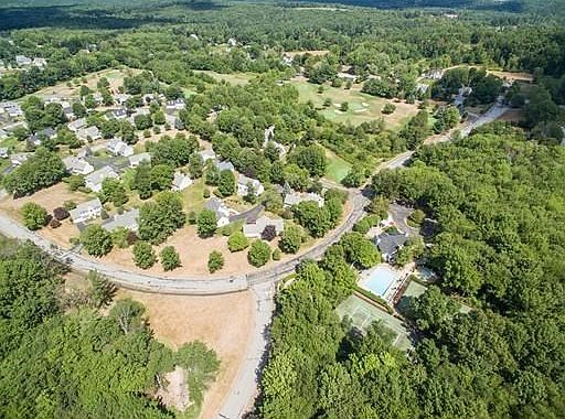 5th image of 79 Beechwood Dr