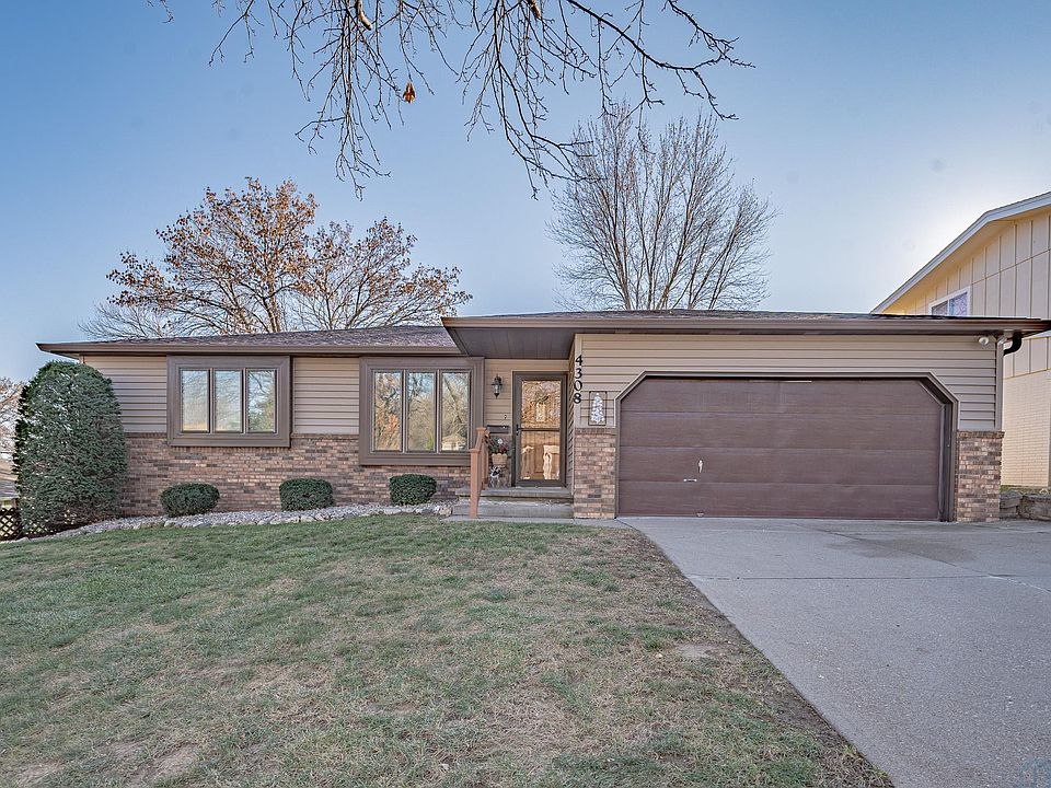 1st image of 4308 46th Street Pl