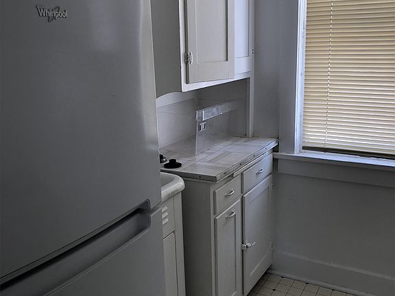3rd image of 1321 S 14th St APT 4