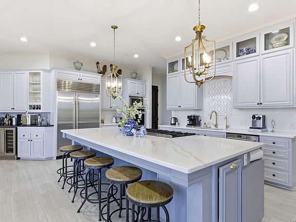 4th image of 1723 Greystone Rdg