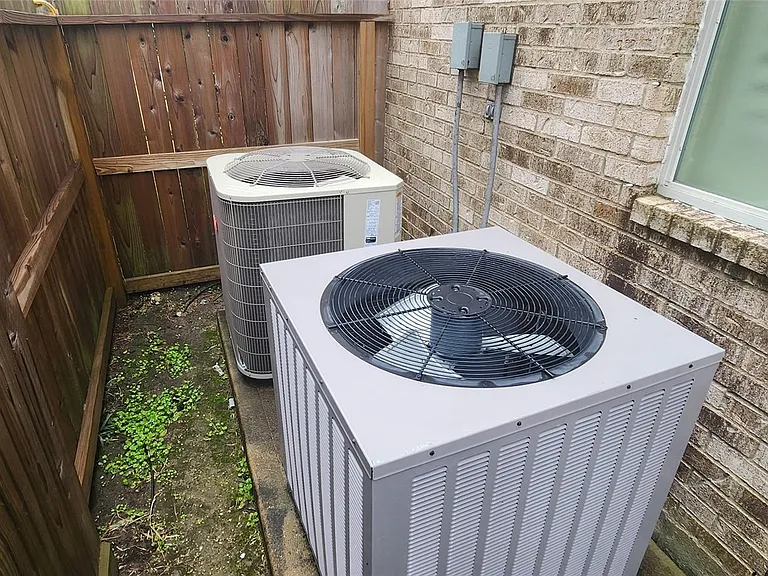 2742 Villa Pisa Ln — Photo 31