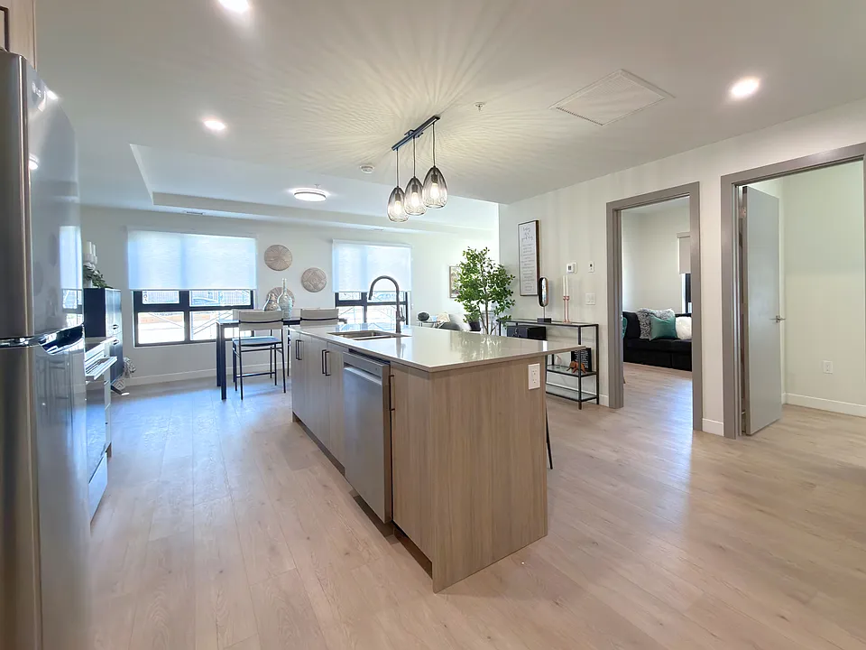 2831 109a St NW