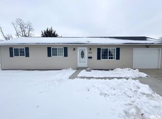 1030 9th Ave S, Clinton, IA 52732