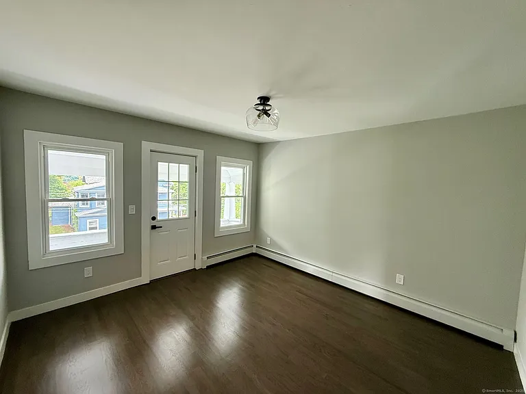 449 Stanley St #2 — Photo 16