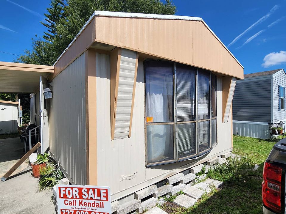 1st image of 7499 46th Ave N #31
