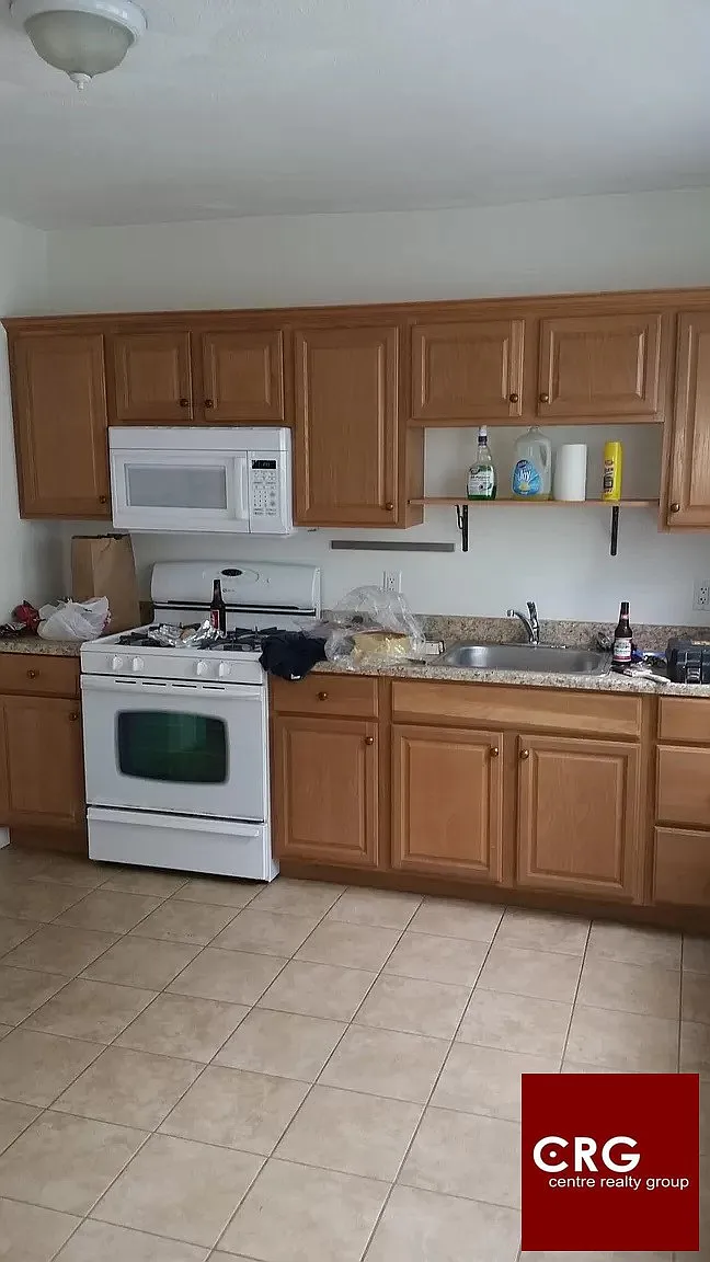 5 bed, 2.0 bath, 1600 sqft, $4,700 — Photo 2