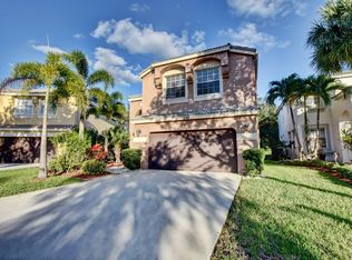 1130 Oakwater Dr, Royal Palm Beach, FL 33411