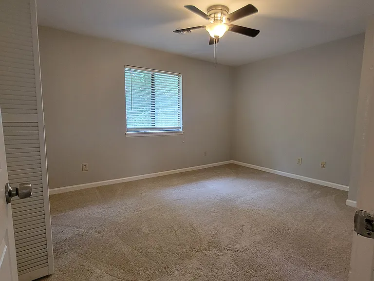 100 Bramble Ct — Photo 7