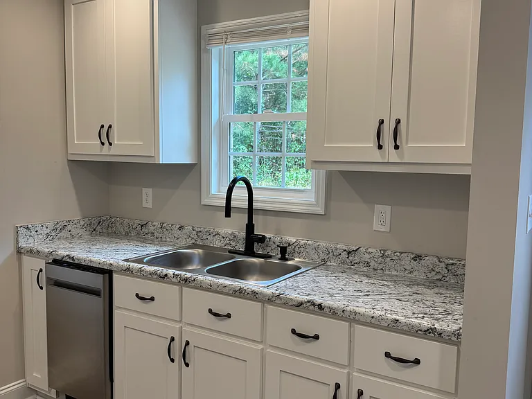 16494 Blackburn Ln — Photo 7